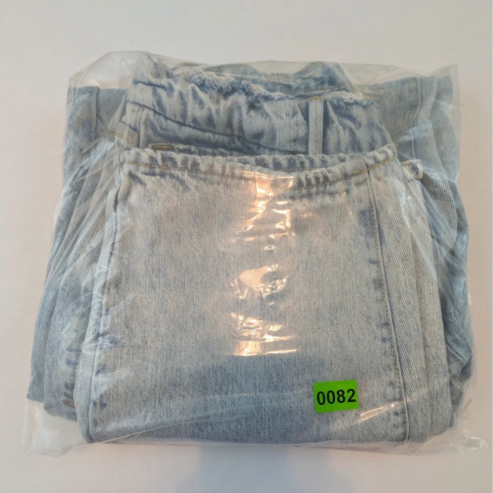 Good‎ American High Rise Straight Leg Jeans Light Wash Blue Size 6/28 GNIL999T
